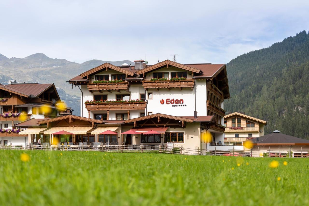 Hotel Eden Tux Buitenkant foto